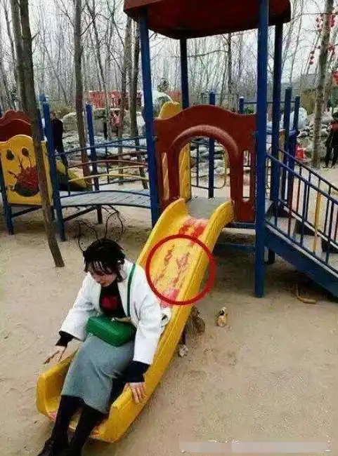 爆笑gif图母亲大人,脚下留情啊
