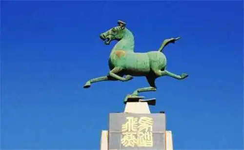 马踏飞燕的正面照有多不正经,别笑,这真是古人设计出来的
