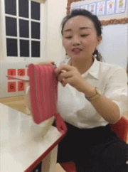 搞笑gif听说过一根面吧,今天让你见识见识一根包
