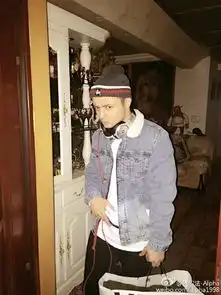 超速绯闻里的表情包小男孩近照曝光盘点昔日小童星
